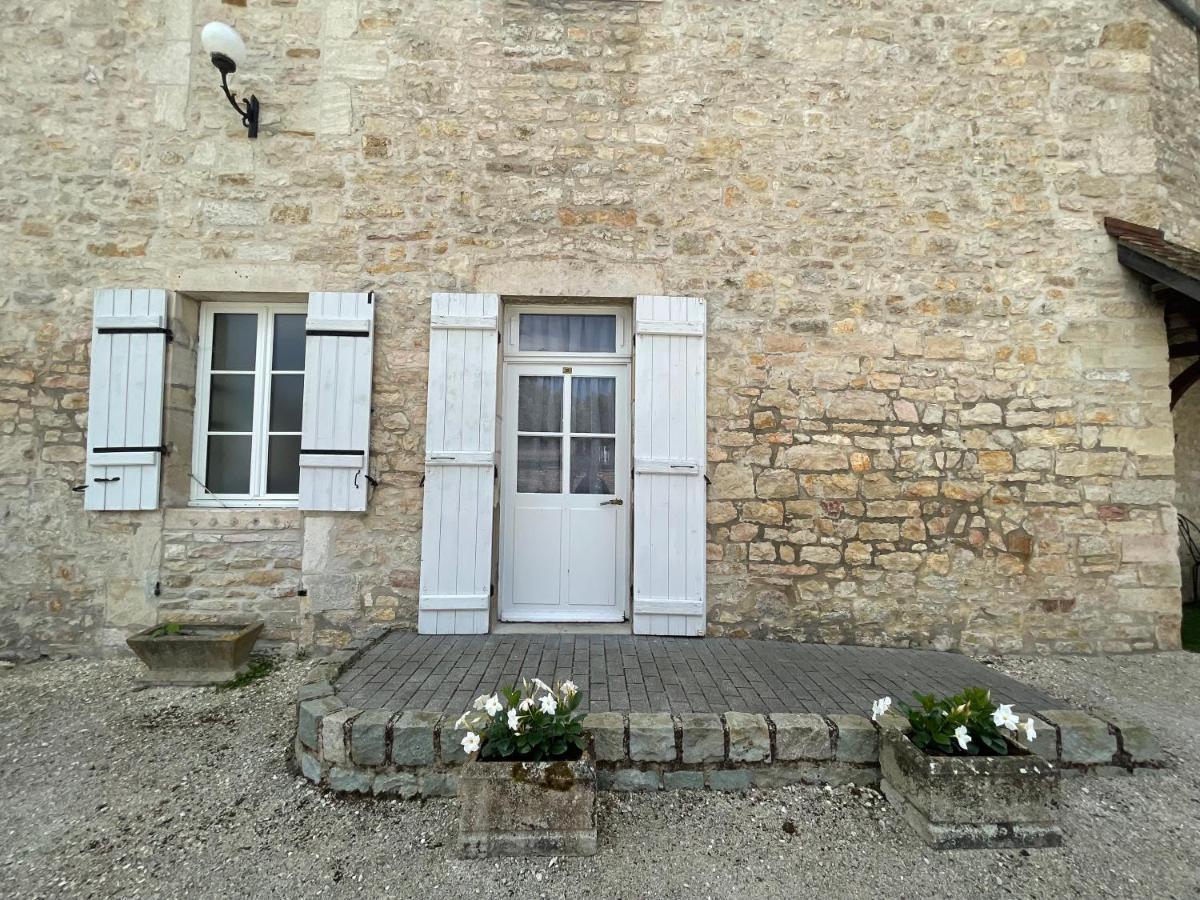 Chateau De La Berchere Nuits-Saint-Georges Bilik gambar