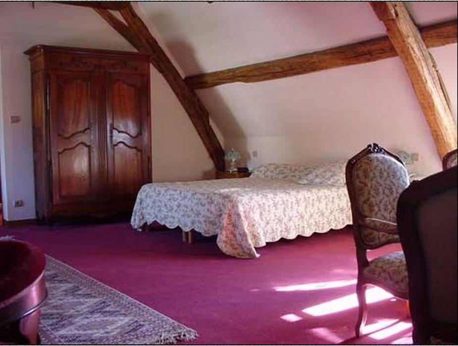 Chateau De La Berchere Nuits-Saint-Georges Bilik gambar